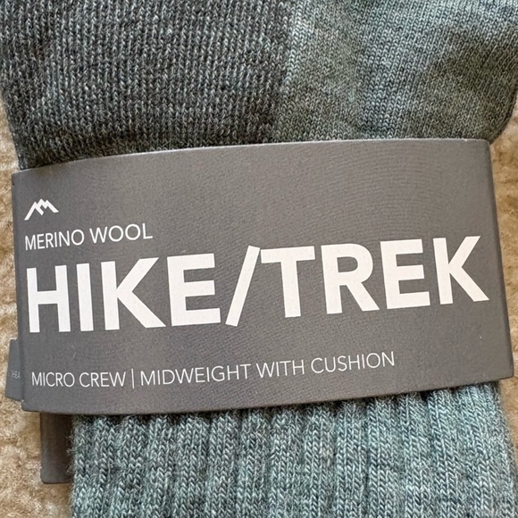 NWT 3 Pairs of Darn Tough Women's Cushioned Micro Crew Midweight Hiking Socks. - Picture 5 of 7